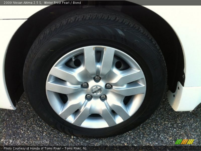 Winter Frost Pearl / Blond 2009 Nissan Altima 2.5 S