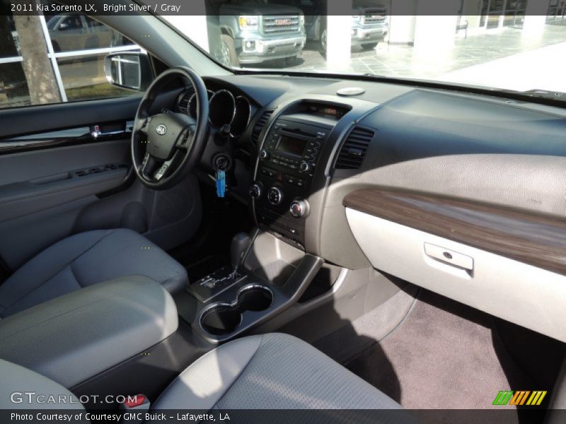 Bright Silver / Gray 2011 Kia Sorento LX