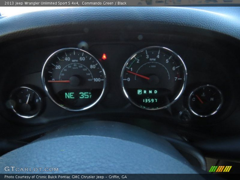 Commando Green / Black 2013 Jeep Wrangler Unlimited Sport S 4x4