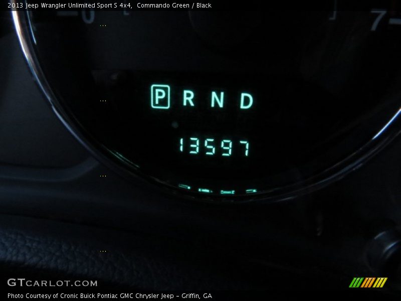 Commando Green / Black 2013 Jeep Wrangler Unlimited Sport S 4x4