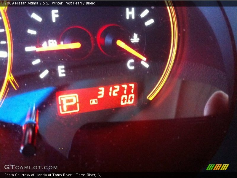 Winter Frost Pearl / Blond 2009 Nissan Altima 2.5 S