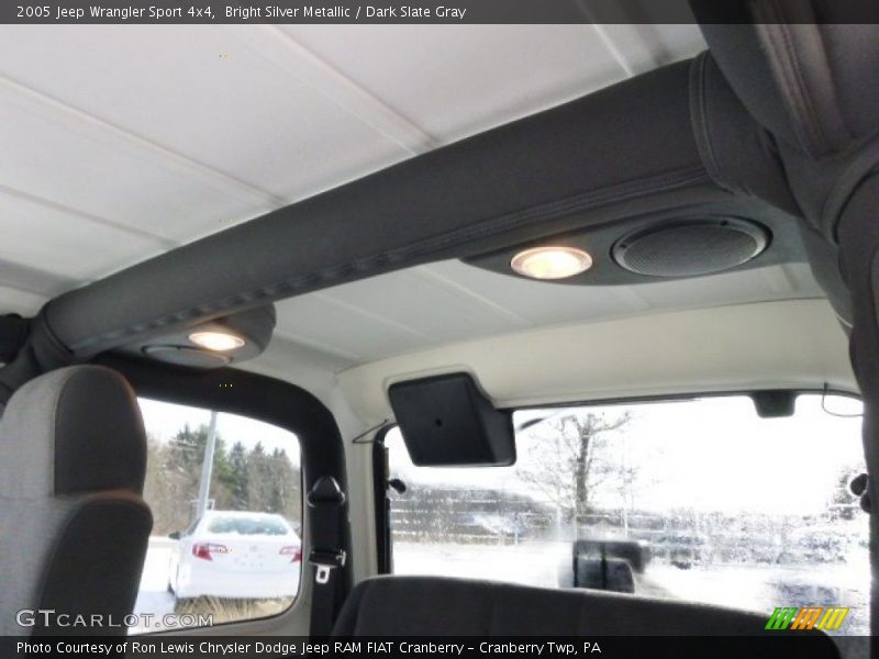 Bright Silver Metallic / Dark Slate Gray 2005 Jeep Wrangler Sport 4x4