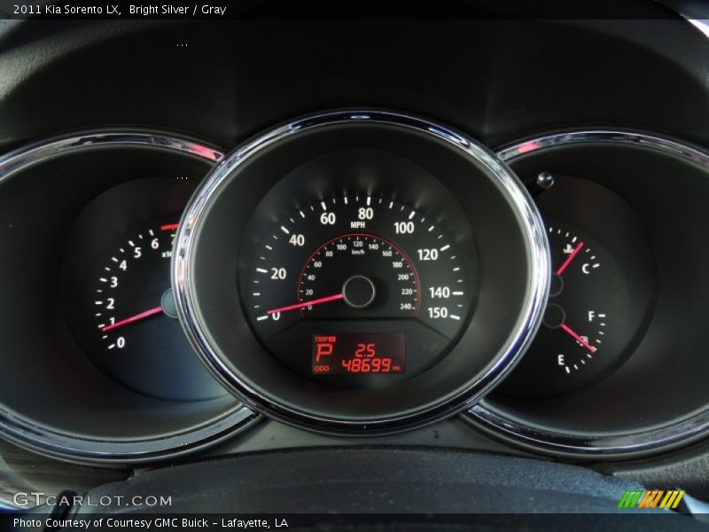 Bright Silver / Gray 2011 Kia Sorento LX