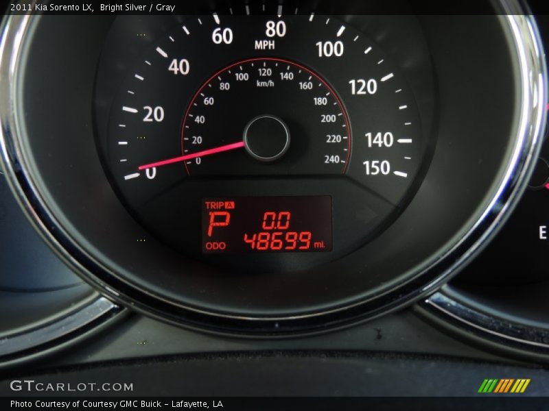 Bright Silver / Gray 2011 Kia Sorento LX