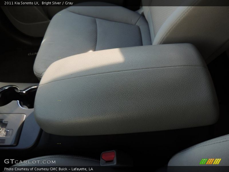 Bright Silver / Gray 2011 Kia Sorento LX