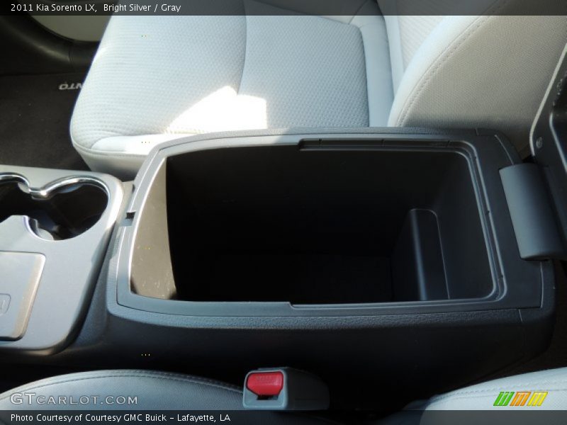 Bright Silver / Gray 2011 Kia Sorento LX