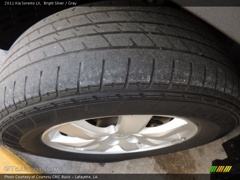 Bright Silver / Gray 2011 Kia Sorento LX