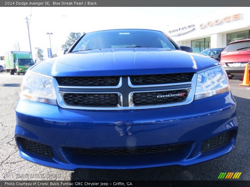 Blue Streak Pearl / Black 2014 Dodge Avenger SE