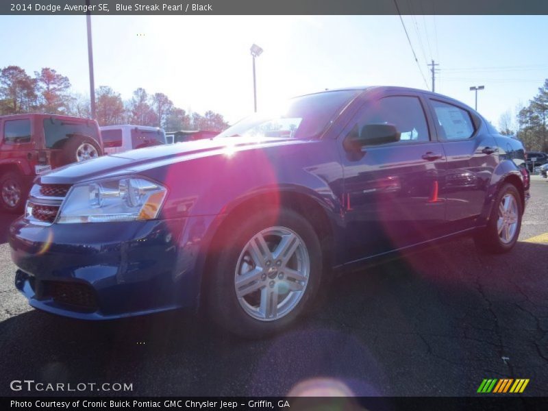 Blue Streak Pearl / Black 2014 Dodge Avenger SE
