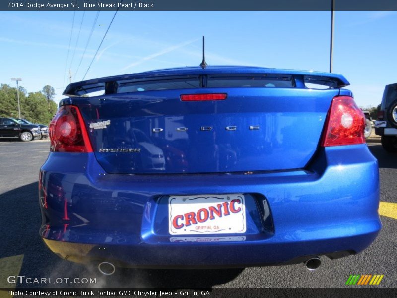 Blue Streak Pearl / Black 2014 Dodge Avenger SE