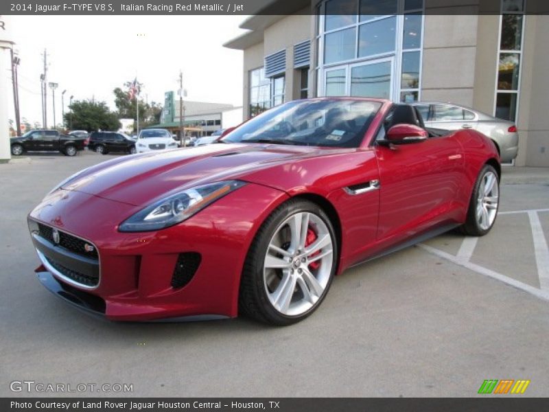 Front 3/4 View of 2014 F-TYPE V8 S