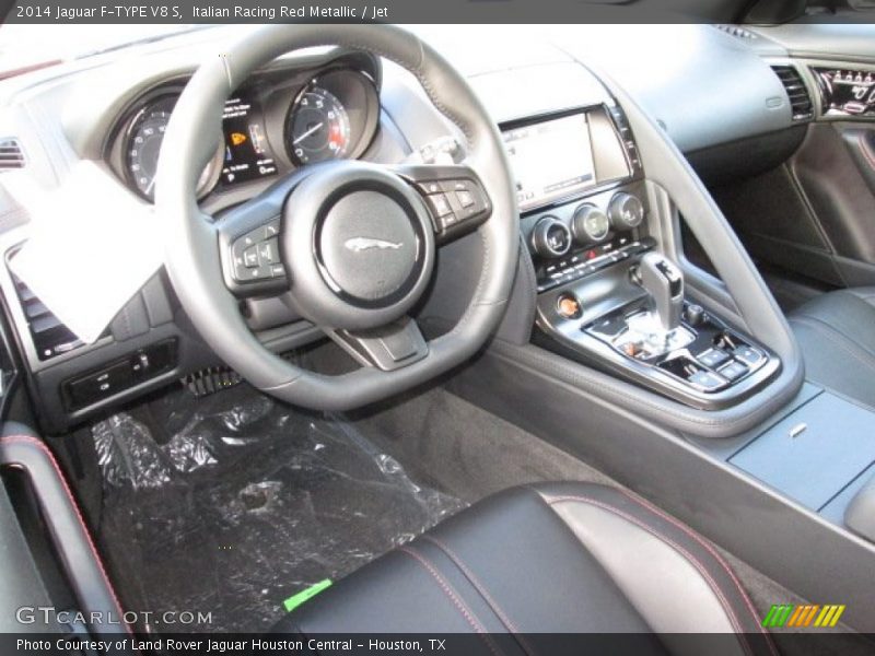 Italian Racing Red Metallic / Jet 2014 Jaguar F-TYPE V8 S
