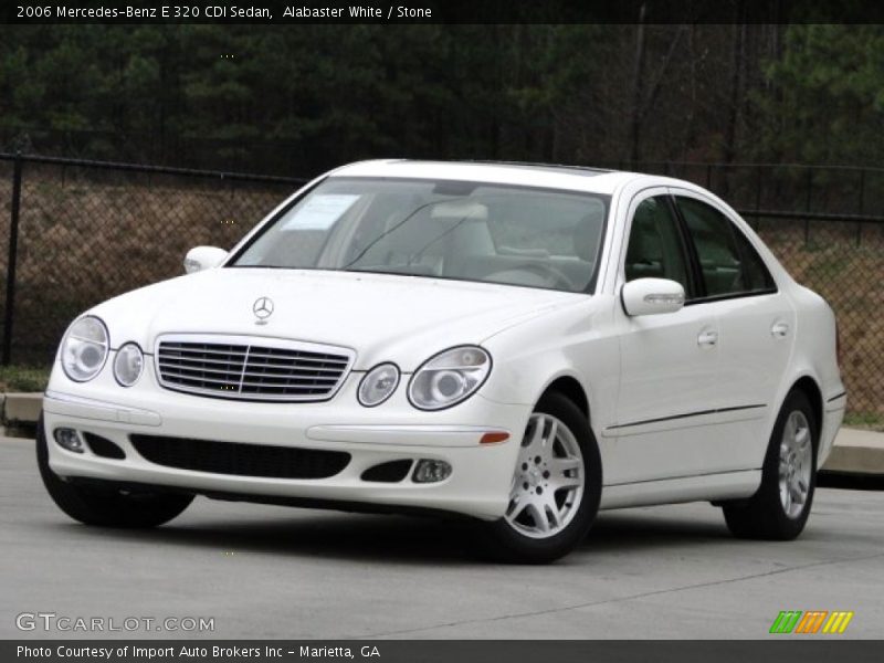 Front 3/4 View of 2006 E 320 CDI Sedan