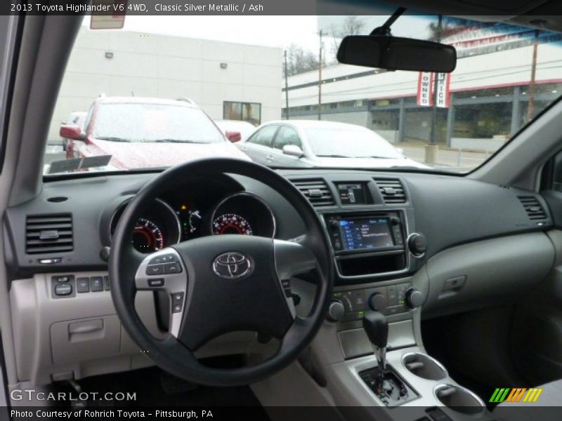 Classic Silver Metallic / Ash 2013 Toyota Highlander V6 4WD
