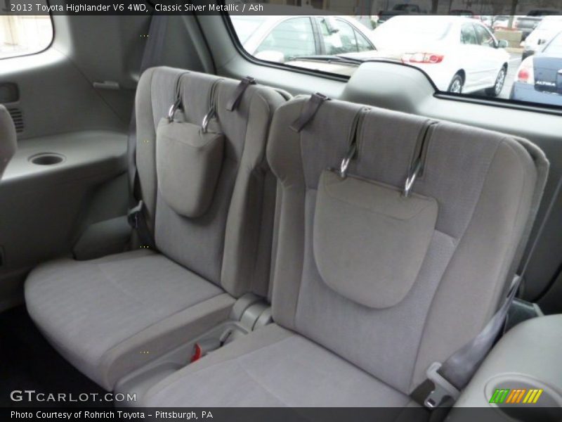 Classic Silver Metallic / Ash 2013 Toyota Highlander V6 4WD