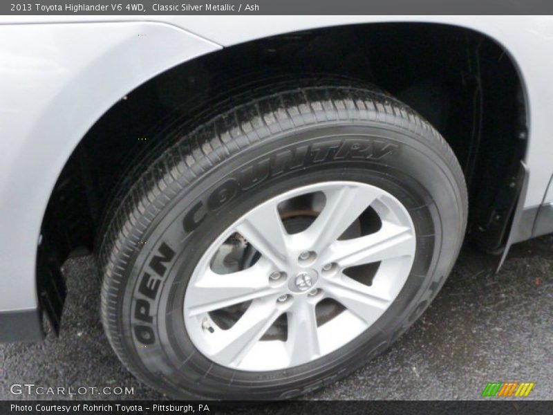 Classic Silver Metallic / Ash 2013 Toyota Highlander V6 4WD