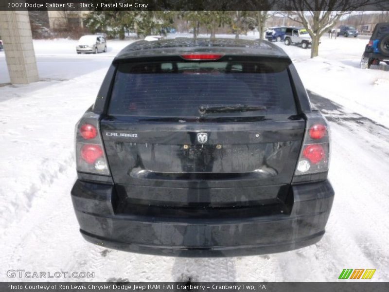 Black / Pastel Slate Gray 2007 Dodge Caliber SE