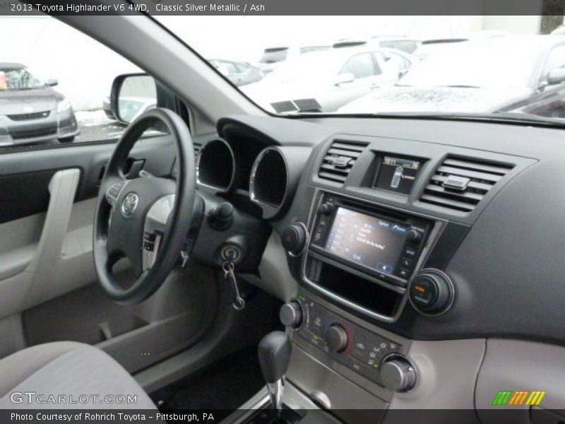 Classic Silver Metallic / Ash 2013 Toyota Highlander V6 4WD