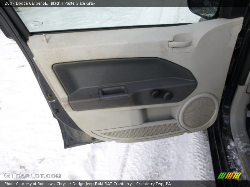 Black / Pastel Slate Gray 2007 Dodge Caliber SE