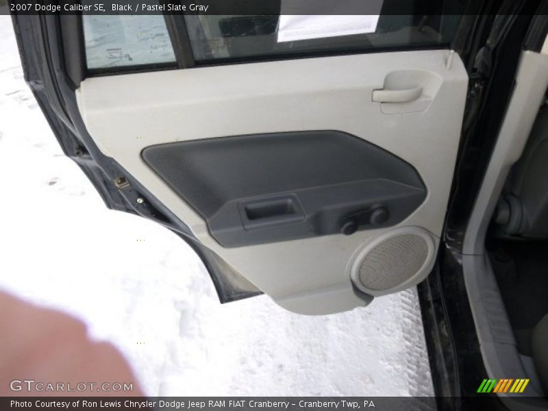 Black / Pastel Slate Gray 2007 Dodge Caliber SE