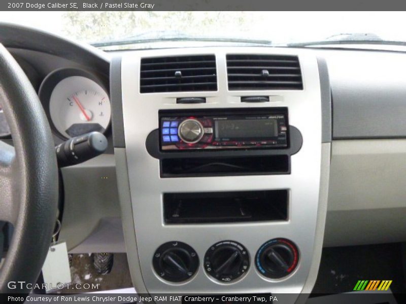 Black / Pastel Slate Gray 2007 Dodge Caliber SE