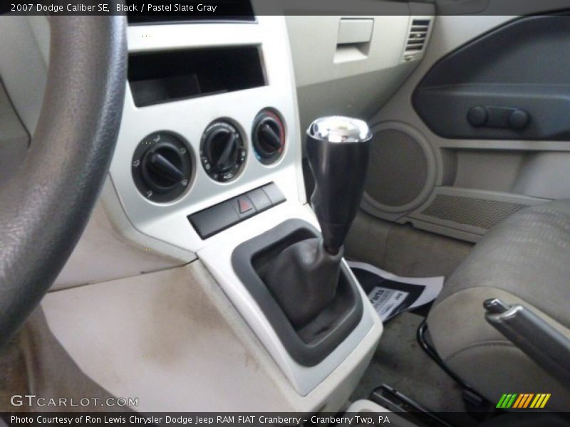 Black / Pastel Slate Gray 2007 Dodge Caliber SE