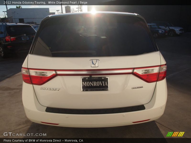 White Diamond Pearl / Beige 2012 Honda Odyssey Touring