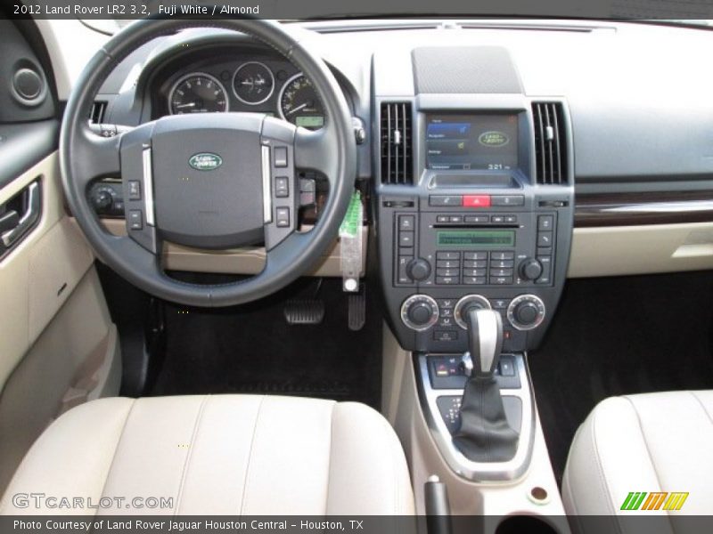 Fuji White / Almond 2012 Land Rover LR2 3.2