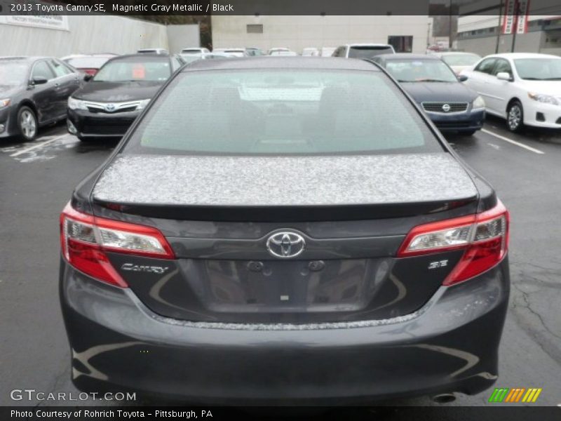 Magnetic Gray Metallic / Black 2013 Toyota Camry SE