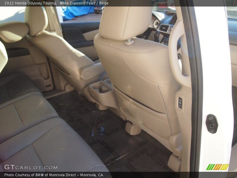 White Diamond Pearl / Beige 2012 Honda Odyssey Touring