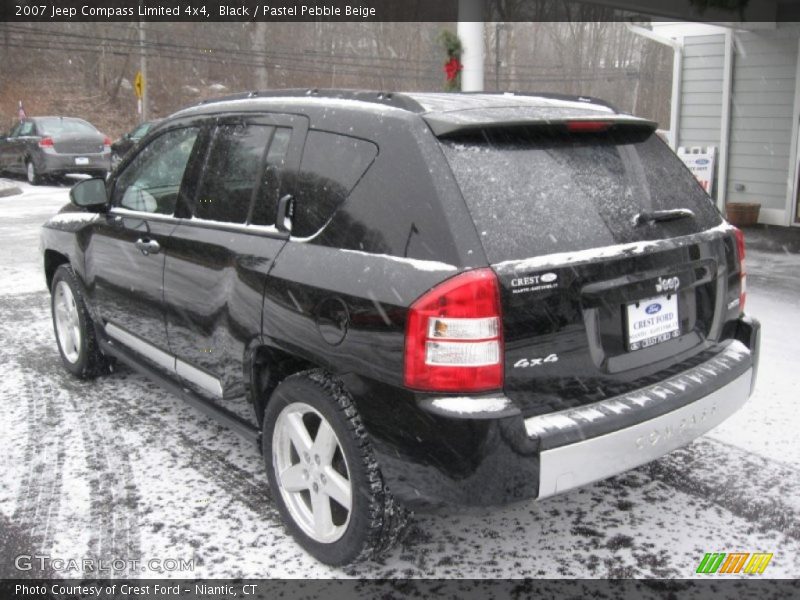 Black / Pastel Pebble Beige 2007 Jeep Compass Limited 4x4