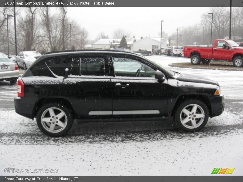 Black / Pastel Pebble Beige 2007 Jeep Compass Limited 4x4