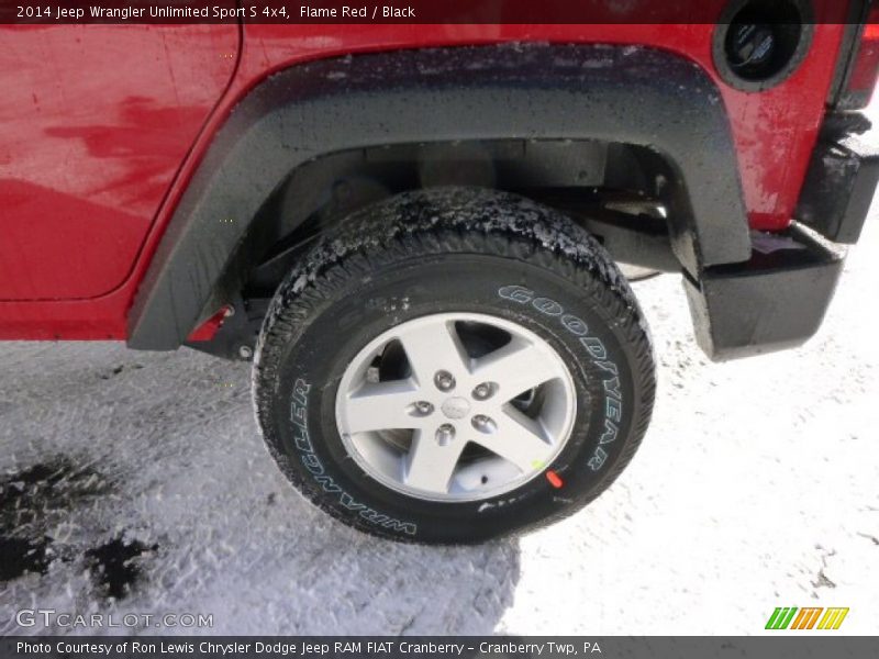 Flame Red / Black 2014 Jeep Wrangler Unlimited Sport S 4x4