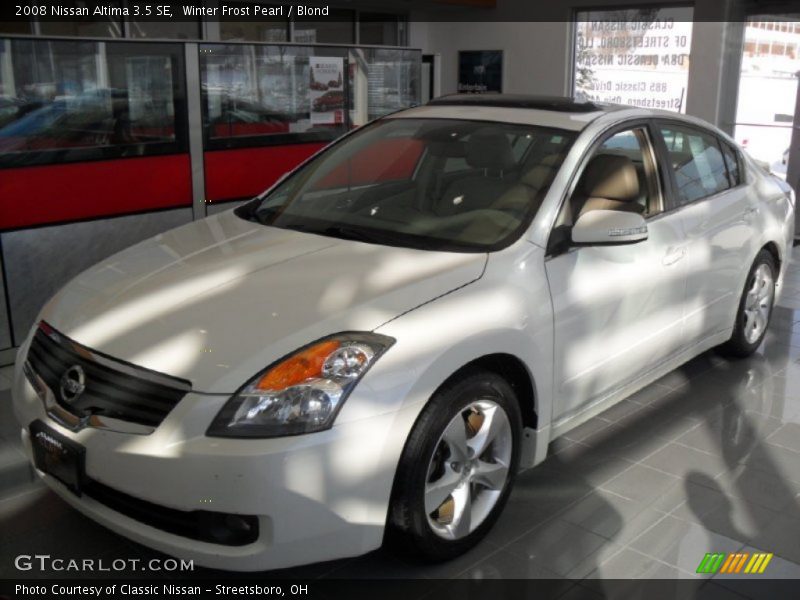 Winter Frost Pearl / Blond 2008 Nissan Altima 3.5 SE