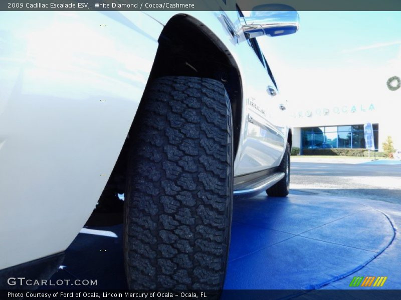 White Diamond / Cocoa/Cashmere 2009 Cadillac Escalade ESV