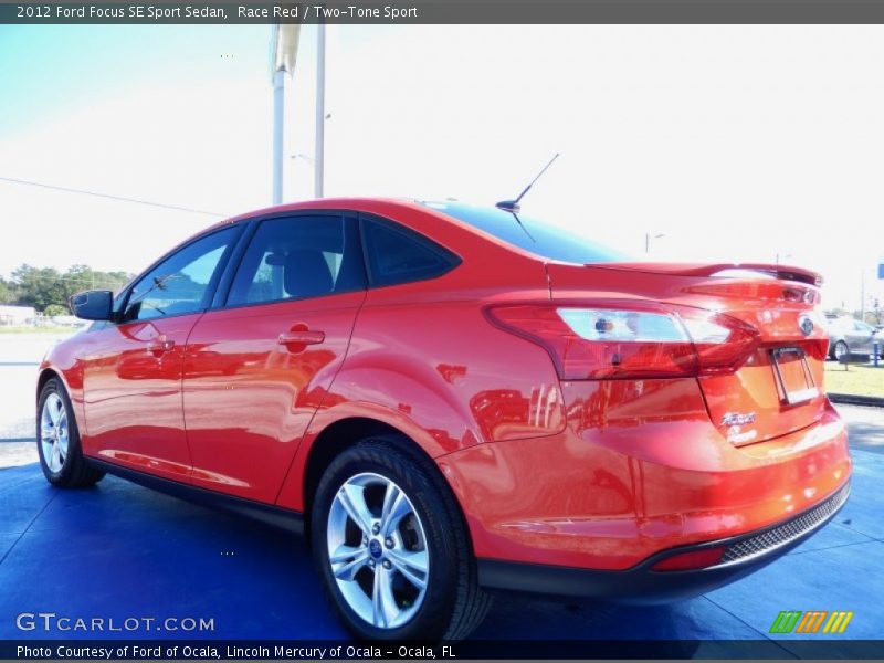 Race Red / Two-Tone Sport 2012 Ford Focus SE Sport Sedan