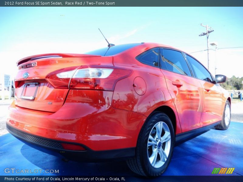 Race Red / Two-Tone Sport 2012 Ford Focus SE Sport Sedan