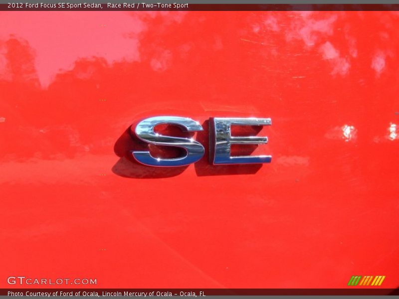 Race Red / Two-Tone Sport 2012 Ford Focus SE Sport Sedan