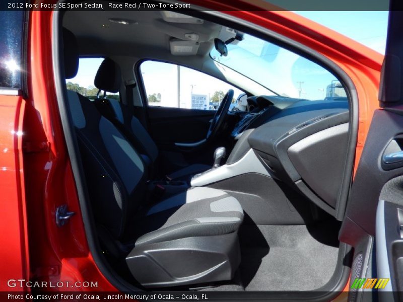 Race Red / Two-Tone Sport 2012 Ford Focus SE Sport Sedan