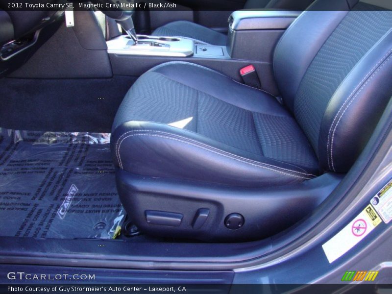 Magnetic Gray Metallic / Black/Ash 2012 Toyota Camry SE