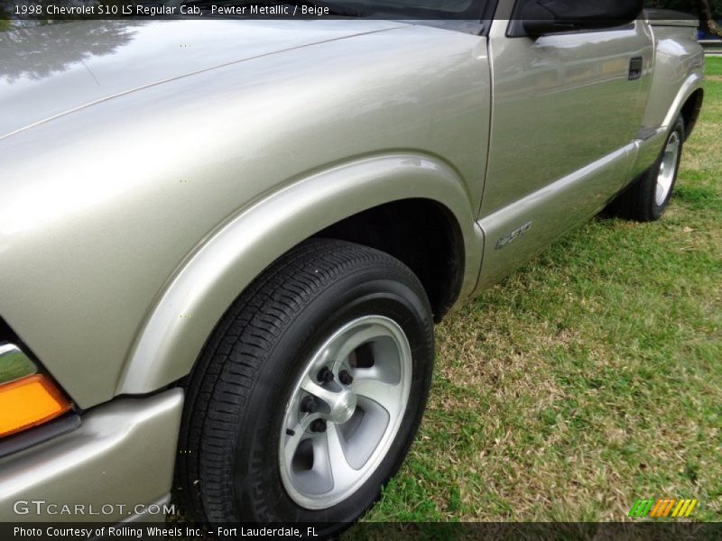 Pewter Metallic / Beige 1998 Chevrolet S10 LS Regular Cab
