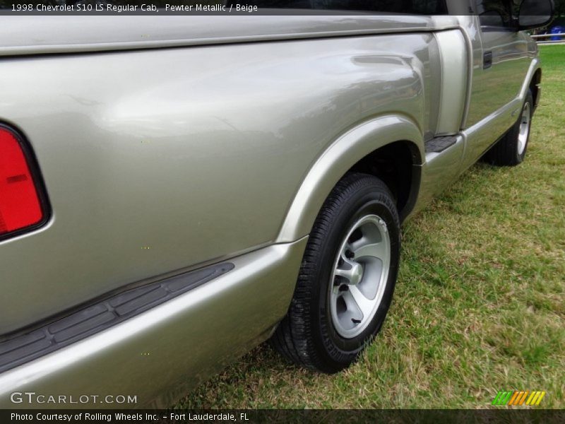 Pewter Metallic / Beige 1998 Chevrolet S10 LS Regular Cab