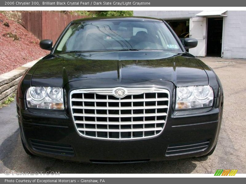 Brilliant Black Crystal Pearl / Dark Slate Gray/Light Graystone 2006 Chrysler 300