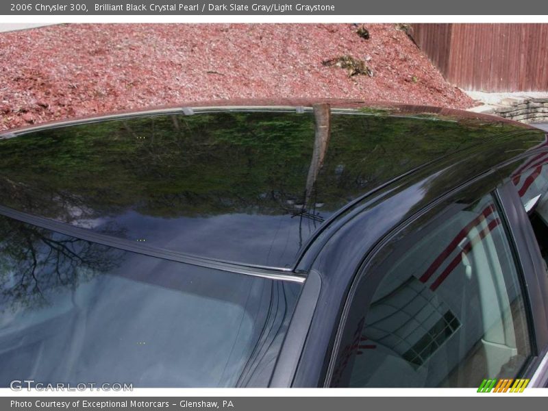 Brilliant Black Crystal Pearl / Dark Slate Gray/Light Graystone 2006 Chrysler 300