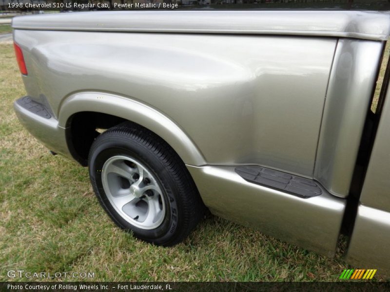 Pewter Metallic / Beige 1998 Chevrolet S10 LS Regular Cab