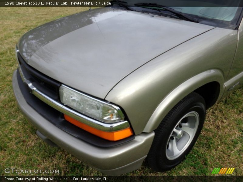 Pewter Metallic / Beige 1998 Chevrolet S10 LS Regular Cab