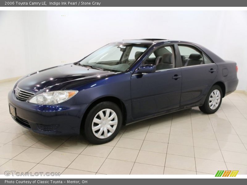 Front 3/4 View of 2006 Camry LE
