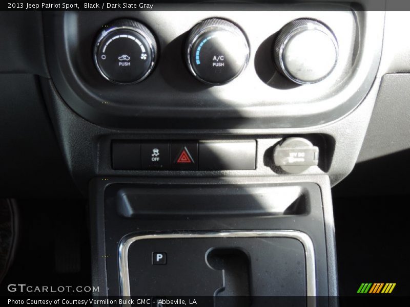 Black / Dark Slate Gray 2013 Jeep Patriot Sport