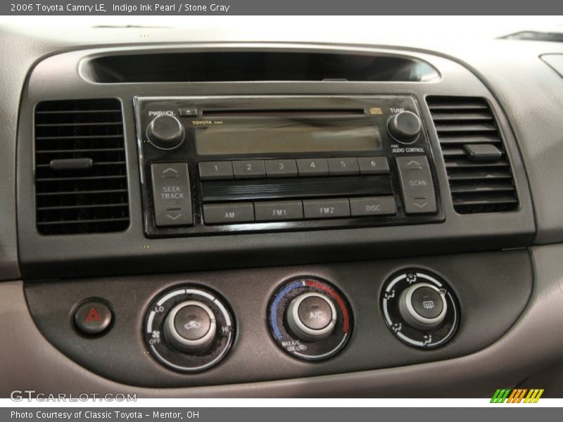 Controls of 2006 Camry LE