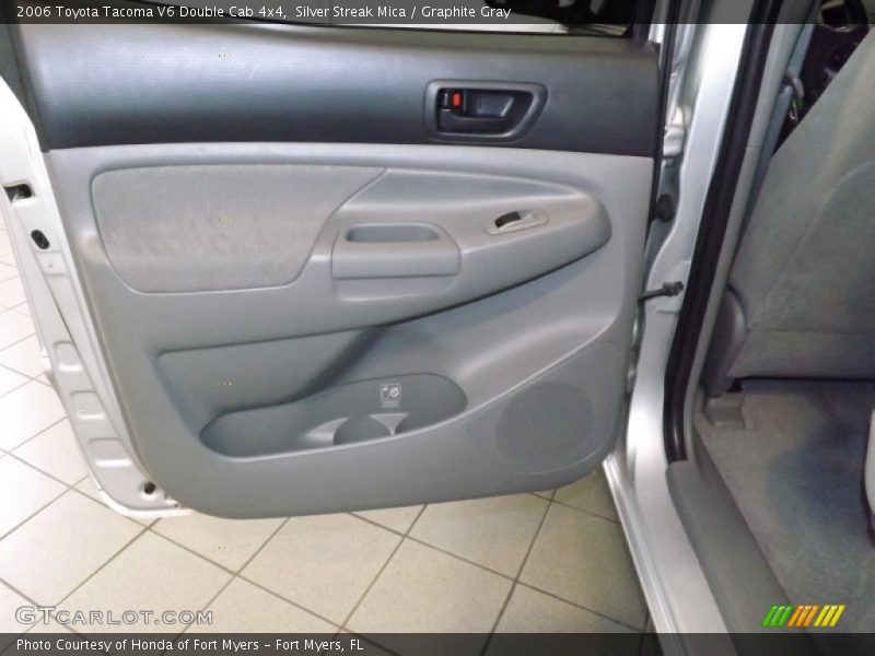 Silver Streak Mica / Graphite Gray 2006 Toyota Tacoma V6 Double Cab 4x4